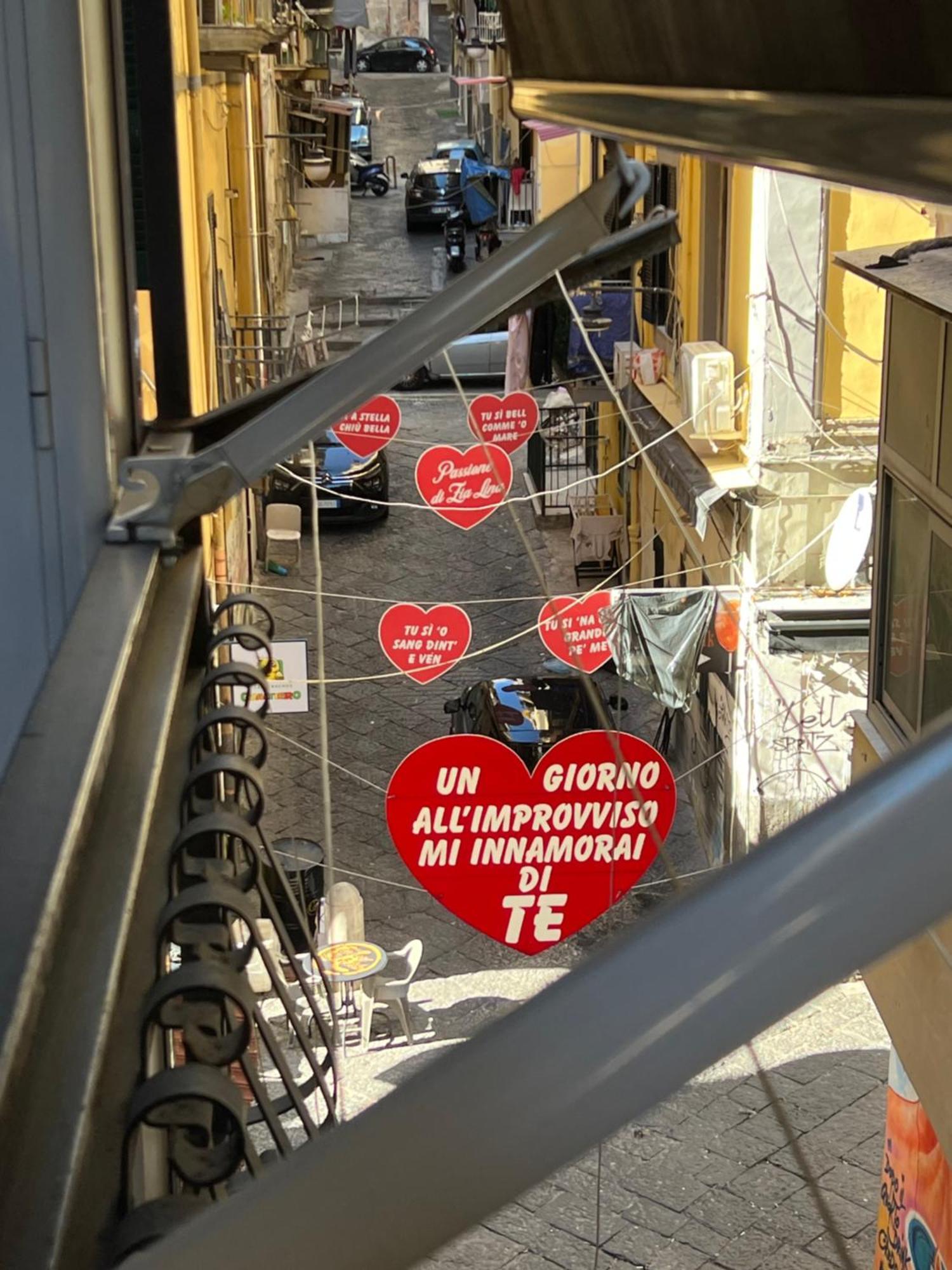 Casa De Barrio Lejlighed Napoli Eksteriør billede