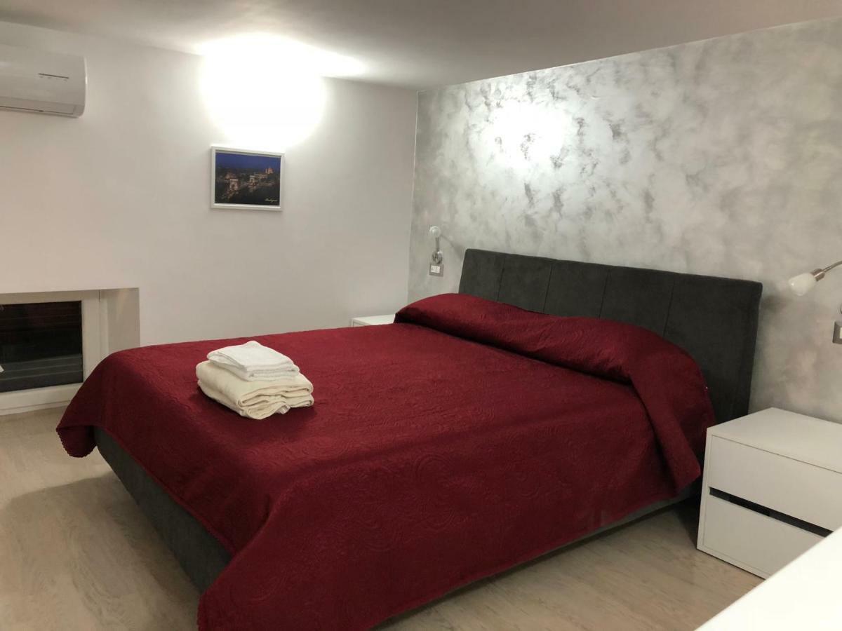 Casa De Barrio Lejlighed Napoli Eksteriør billede
