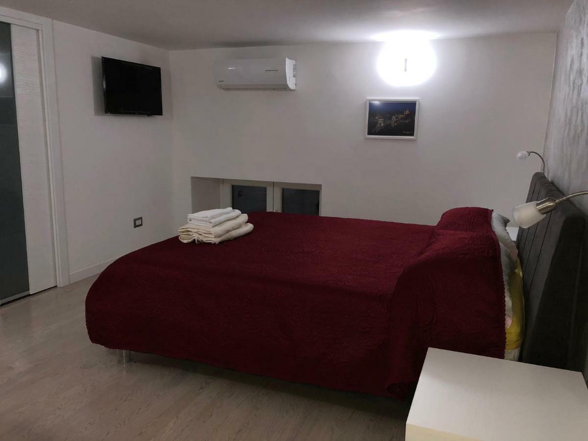 Casa De Barrio Lejlighed Napoli Eksteriør billede