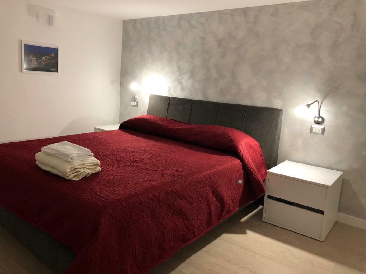 Casa De Barrio Lejlighed Napoli Eksteriør billede