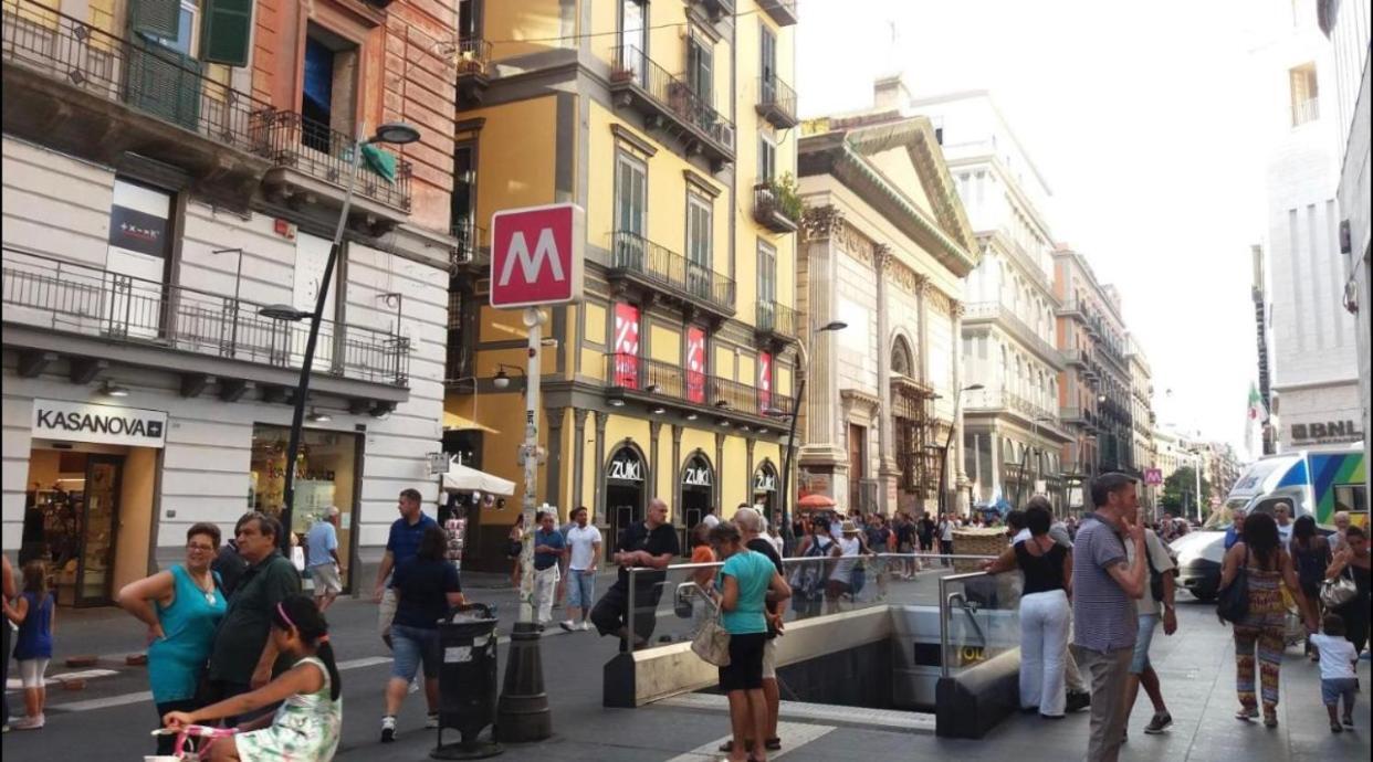Casa De Barrio Lejlighed Napoli Eksteriør billede